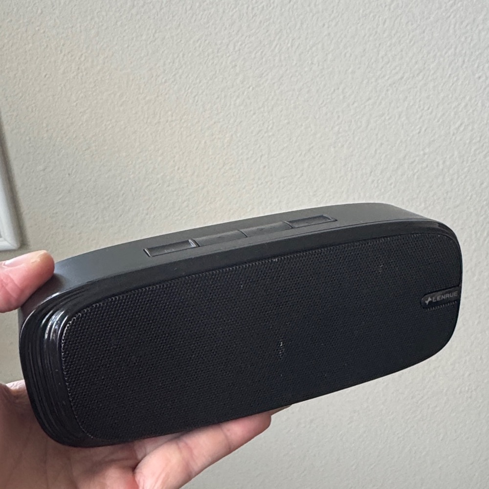 LENRUE Black Portable Bluetooth Speaker